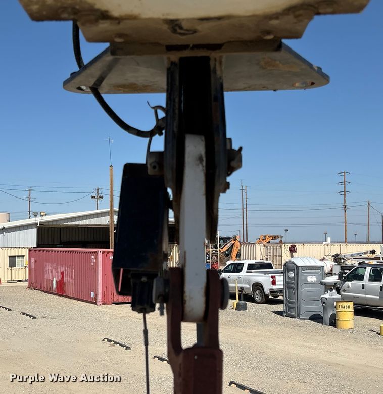 image for item EC8054 2014 Freightliner M2106 crane truck