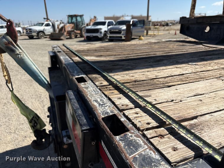 image for item EC8054 2014 Freightliner M2106 crane truck