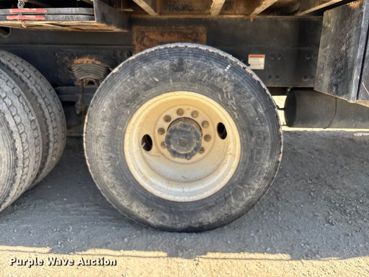 image for item EC8054 2014 Freightliner M2106 crane truck