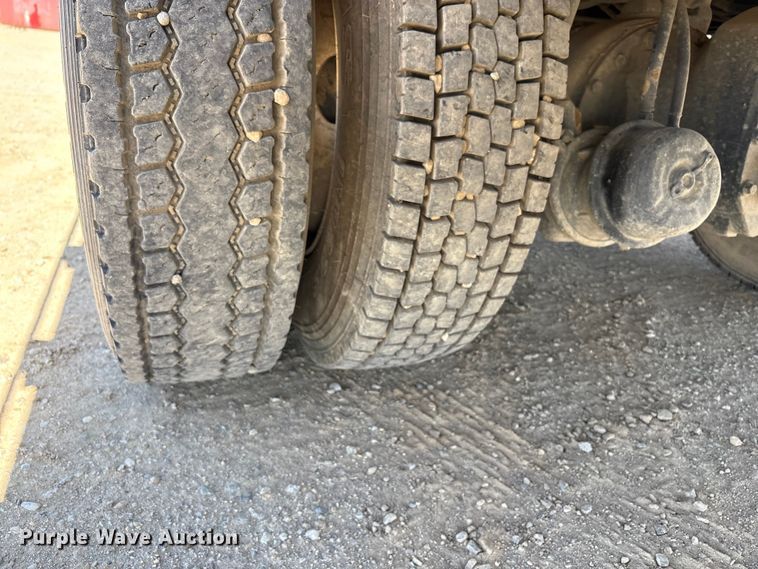 image for item EC8054 2014 Freightliner M2106 crane truck