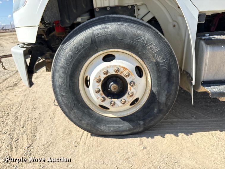 image for item EC8054 2014 Freightliner M2106 crane truck