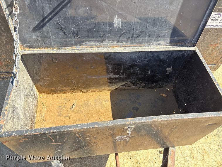 image for item EC8056 2007 Brock's utility trailer