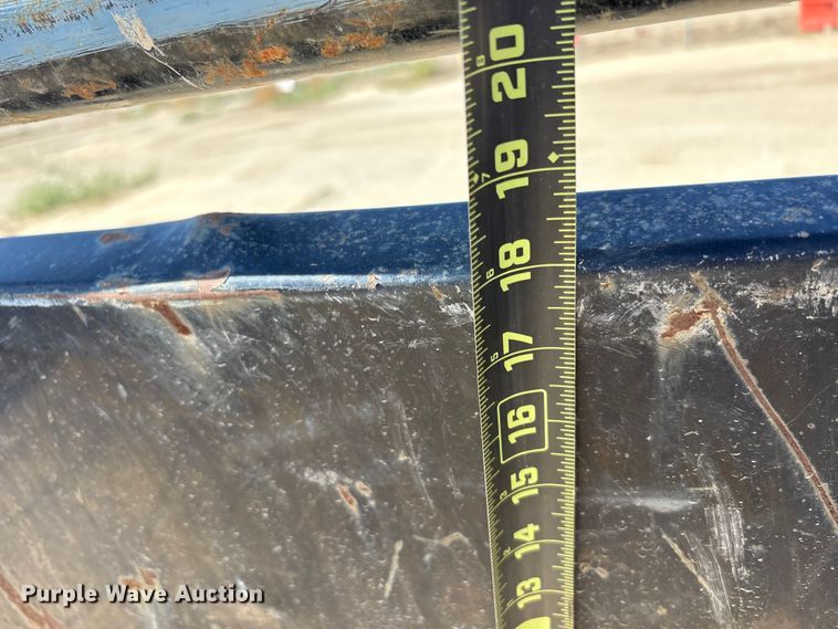 image for item EC8057 2011 PJ Trailers utility trailer