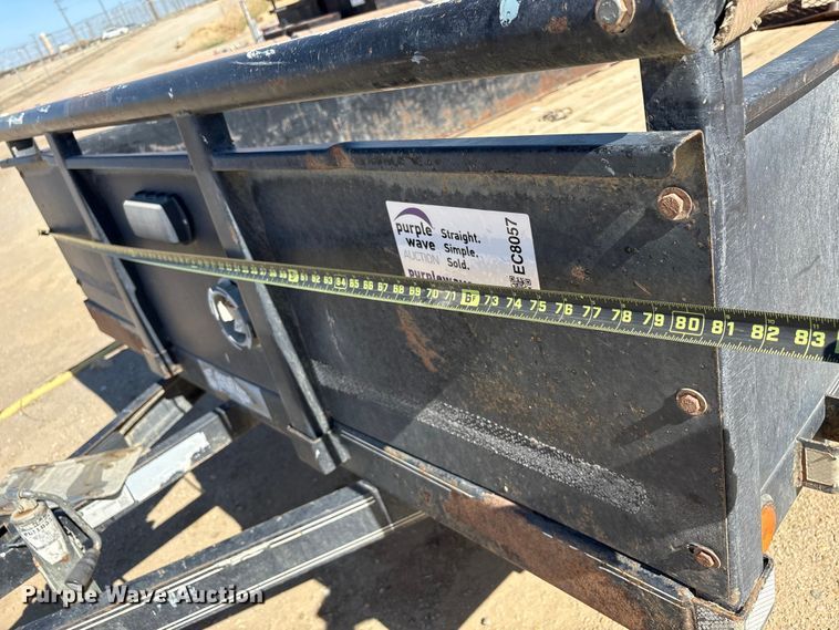 image for item EC8057 2011 PJ Trailers utility trailer