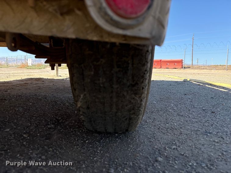 image for item EC8057 2011 PJ Trailers utility trailer