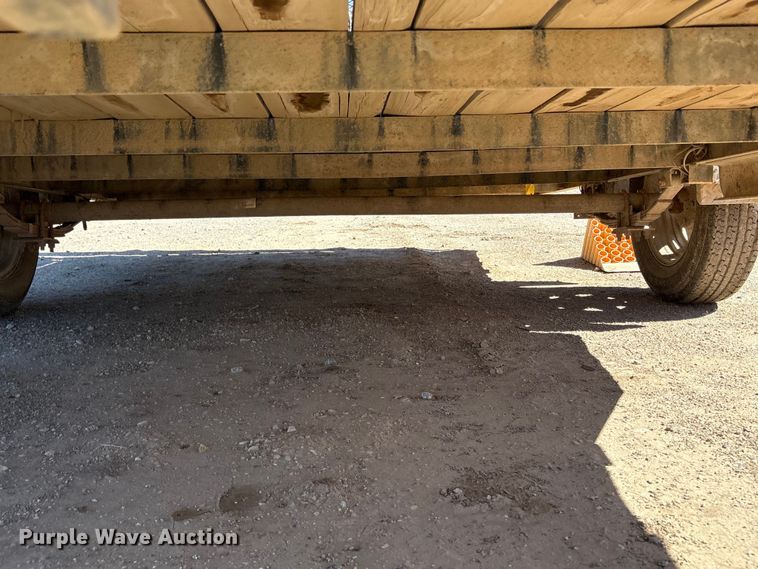 image for item EC8057 2011 PJ Trailers utility trailer