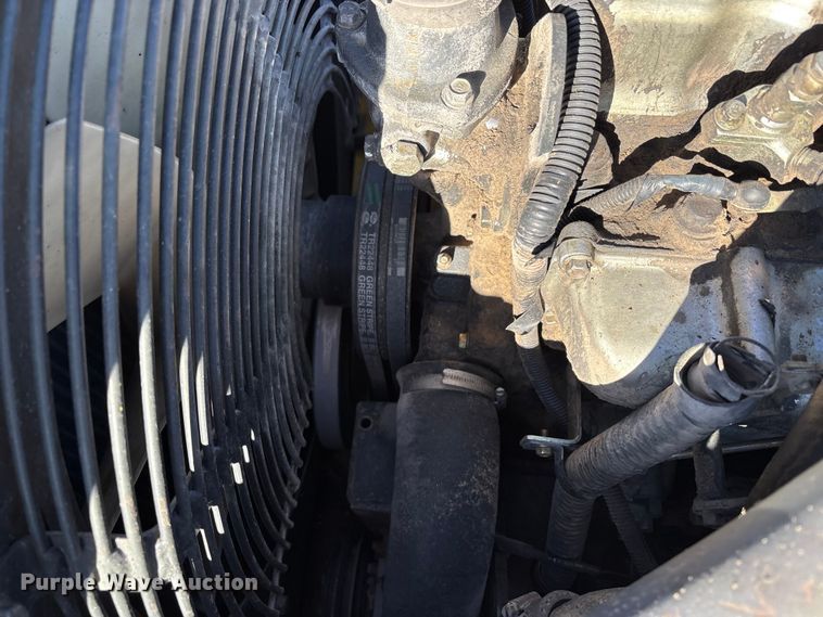 image for item EC8121 2002 Kobelco SK330LC excavator