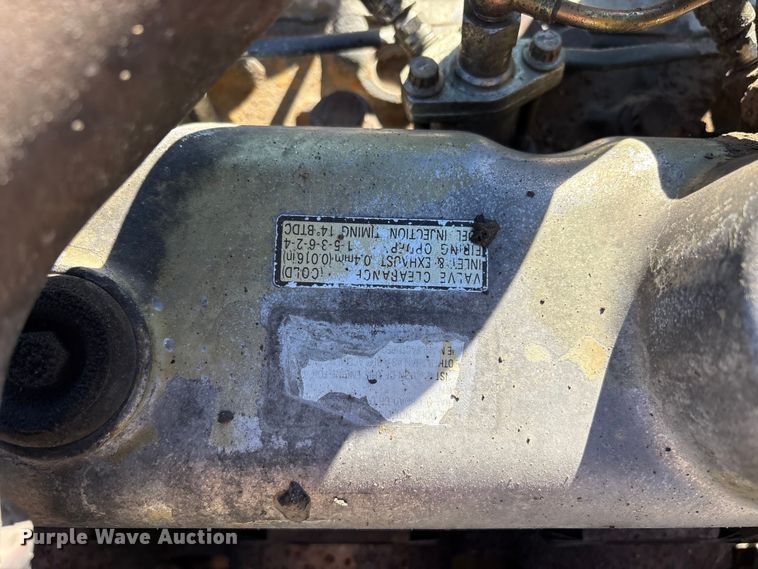 image for item EC8121 2002 Kobelco SK330LC excavator