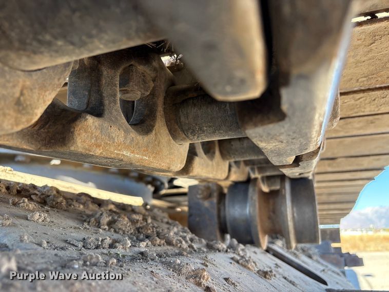 image for item EC8121 2002 Kobelco SK330LC excavator