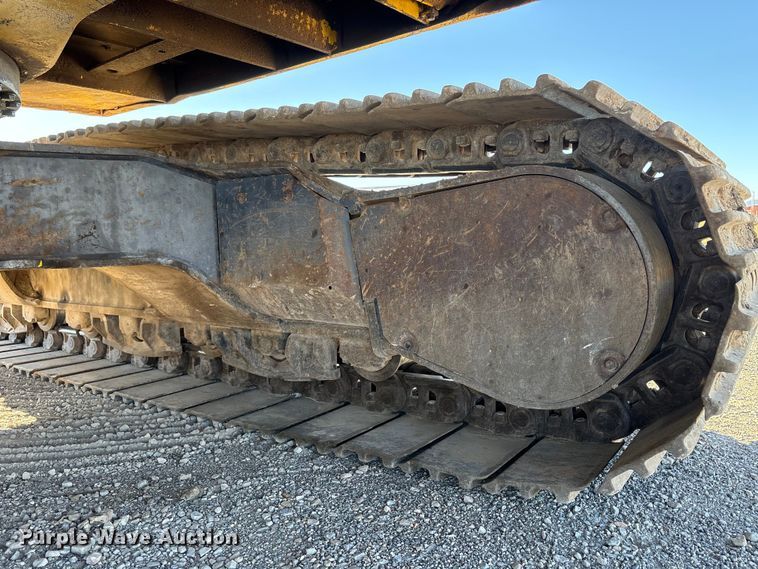 image for item EC8121 2002 Kobelco SK330LC excavator