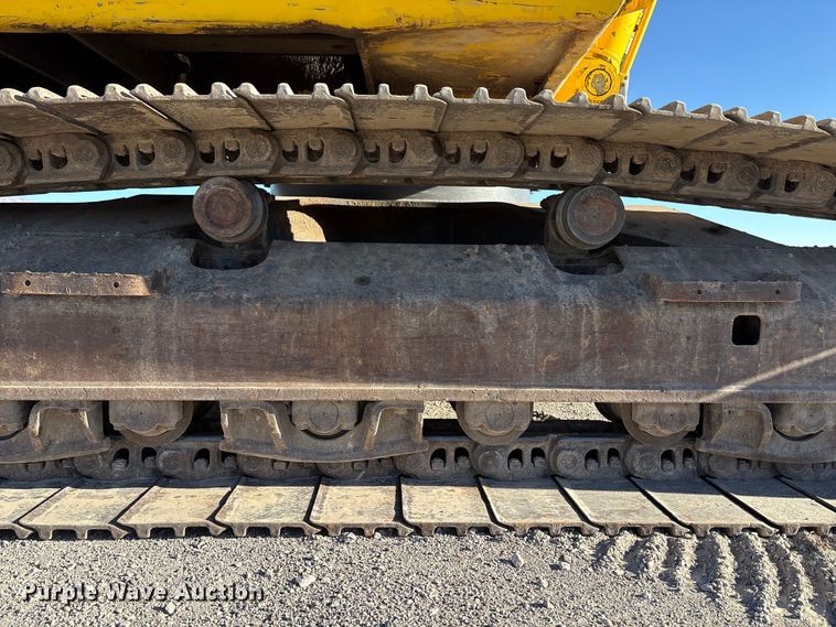 image for item EC8121 2002 Kobelco SK330LC excavator