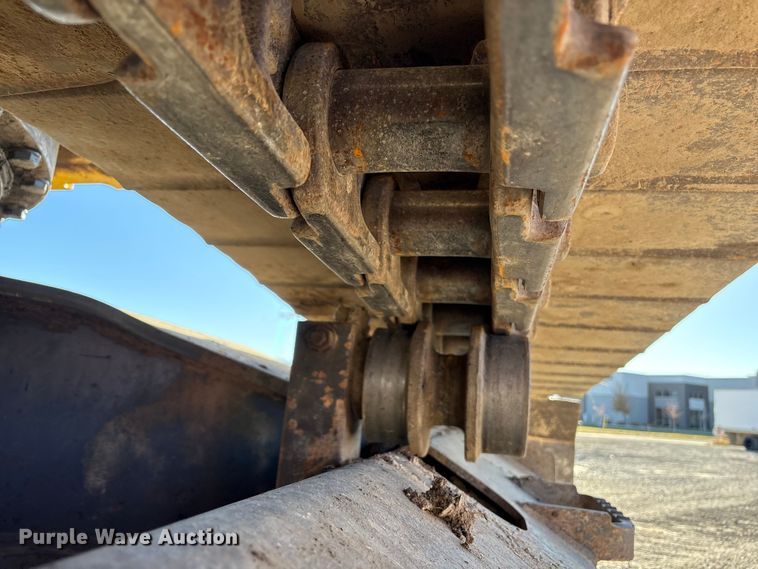 image for item EC8121 2002 Kobelco SK330LC excavator