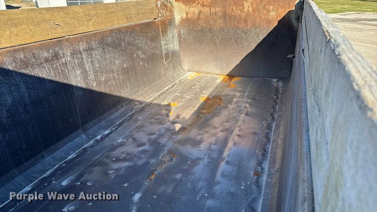 image for item ED1554 1999 Mack CH613 dump truck