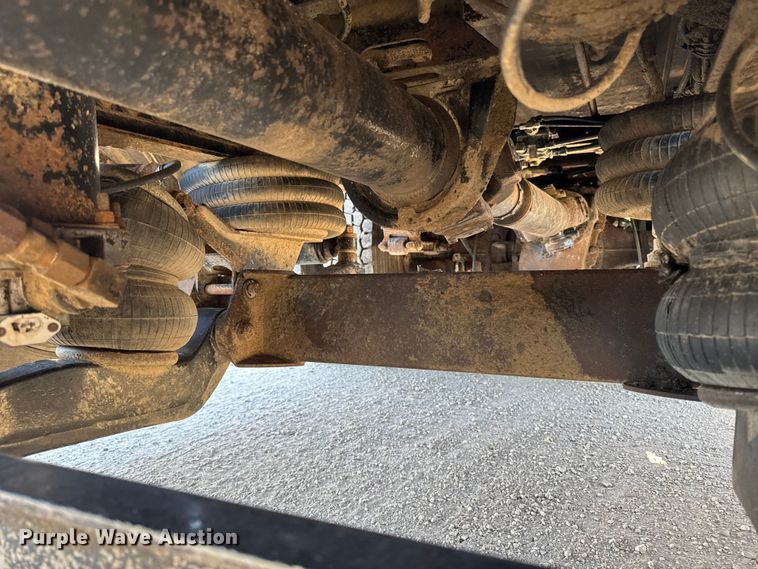 image for item ED1554 1999 Mack CH613 dump truck