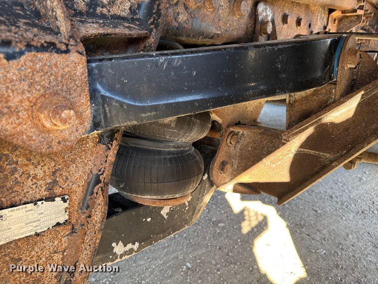 image for item ED1554 1999 Mack CH613 dump truck