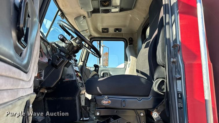 image for item ED1554 1999 Mack CH613 dump truck