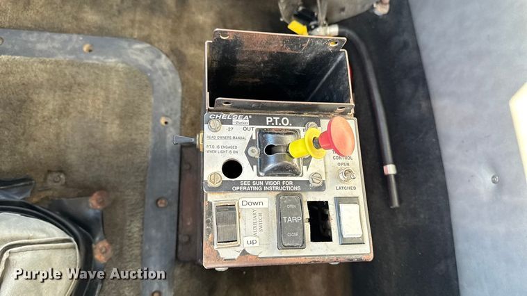 image for item ED1554 1999 Mack CH613 dump truck