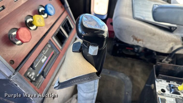 image for item ED1554 1999 Mack CH613 dump truck