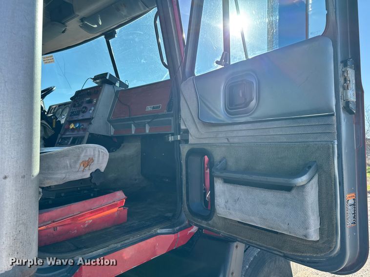 image for item ED1554 1999 Mack CH613 dump truck