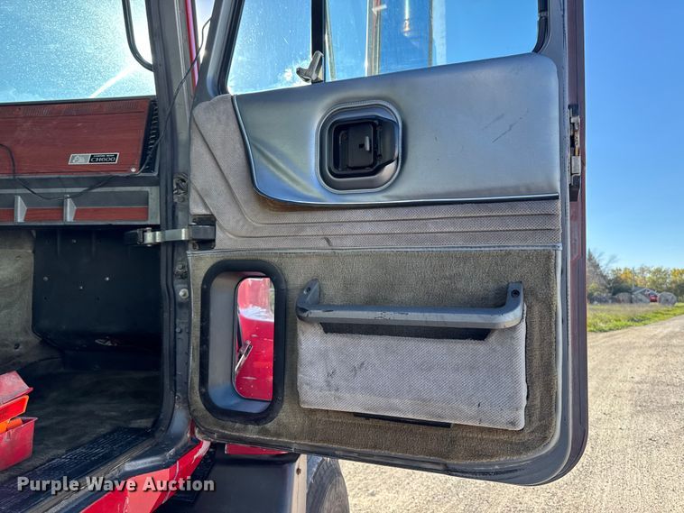 image for item ED1554 1999 Mack CH613 dump truck