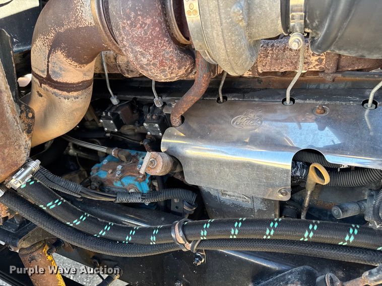 image for item ED1554 1999 Mack CH613 dump truck