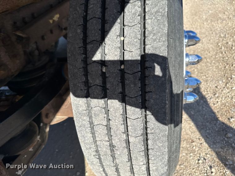 image for item ED1554 1999 Mack CH613 dump truck