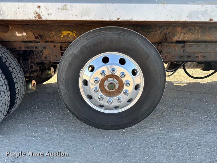 image for item ED1554 1999 Mack CH613 dump truck