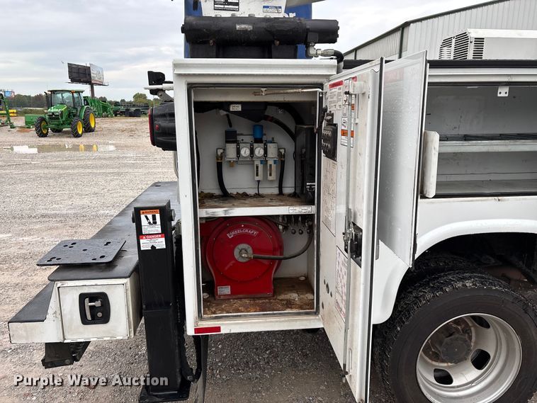 image for item ED2289 2018 RAM 5500HD utility / service truck