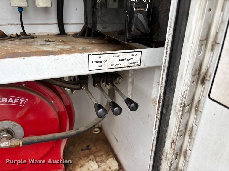 image for item ED2289 2018 RAM 5500HD utility / service truck