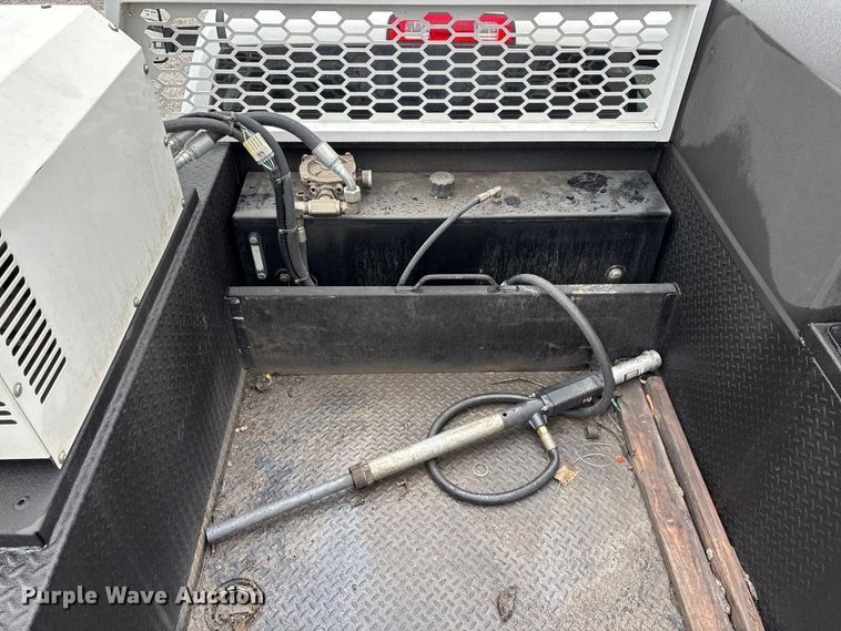 image for item ED2289 2018 RAM 5500HD utility / service truck