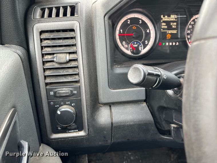 image for item ED2289 2018 RAM 5500HD utility / service truck