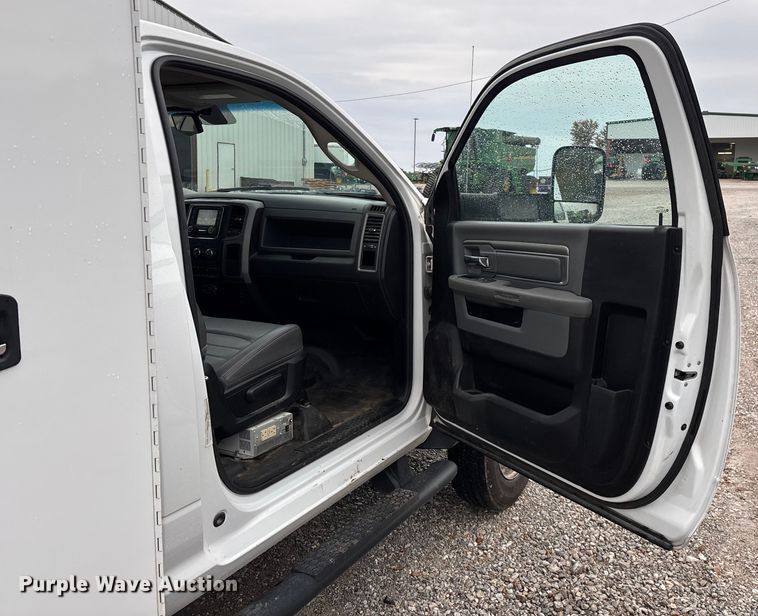 image for item ED2289 2018 RAM 5500HD utility / service truck