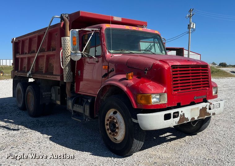 image for item ED2304 2000 International 4900 dump truck