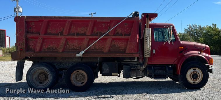 image for item ED2304 2000 International 4900 dump truck