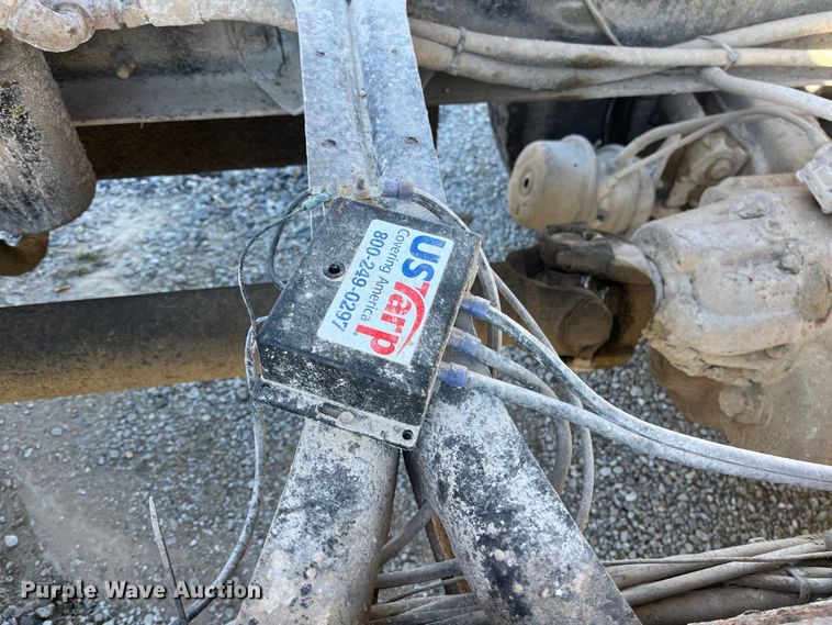 image for item ED2304 2000 International 4900 dump truck