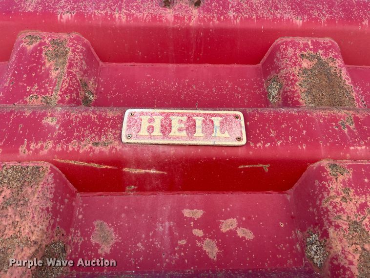 image for item ED2304 2000 International 4900 dump truck