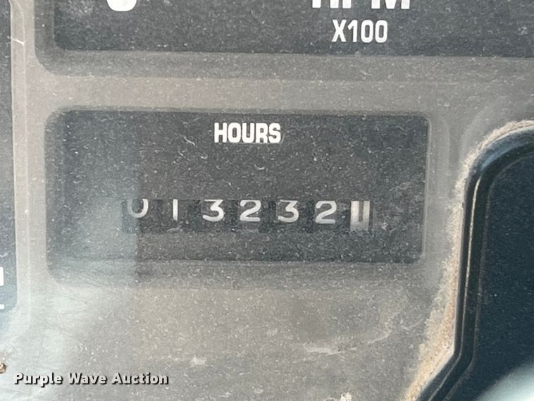 image for item ED2304 2000 International 4900 dump truck