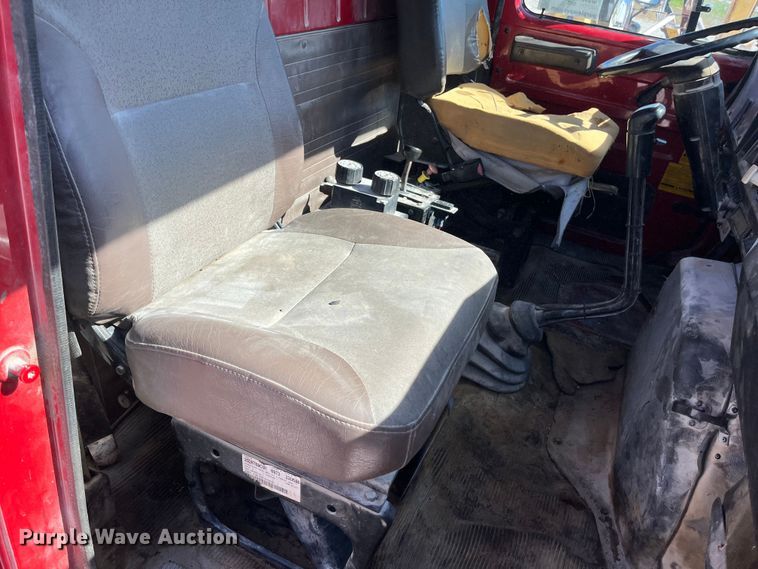 image for item ED2304 2000 International 4900 dump truck