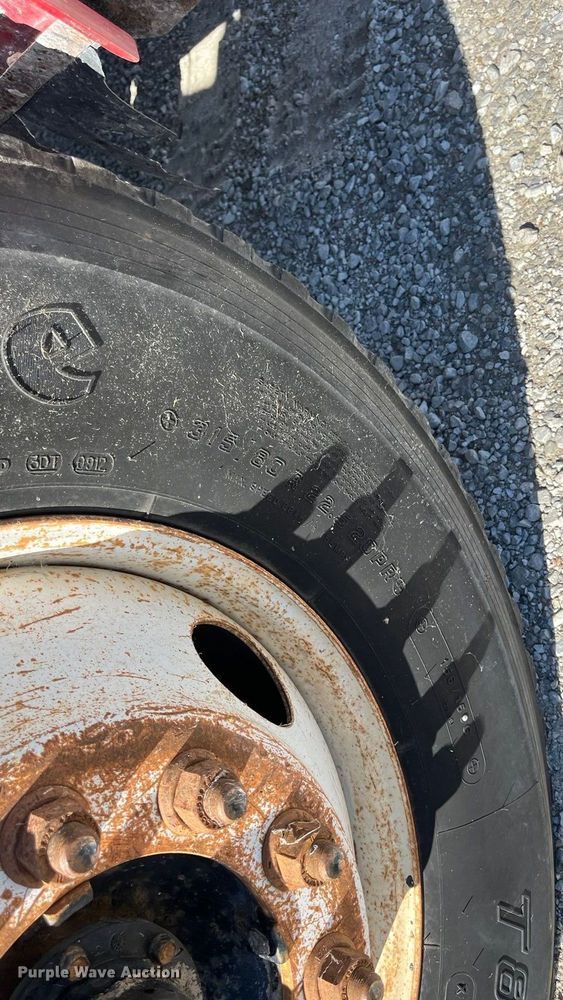 image for item ED2304 2000 International 4900 dump truck