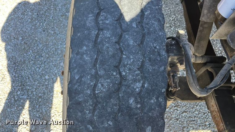 image for item ED2304 2000 International 4900 dump truck