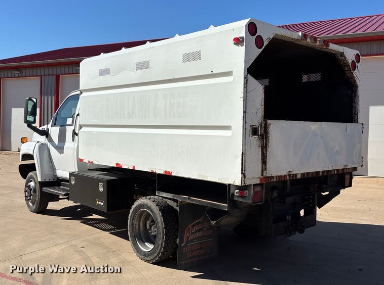 image for item ED2337 2008 GMC C5500 chipper truck