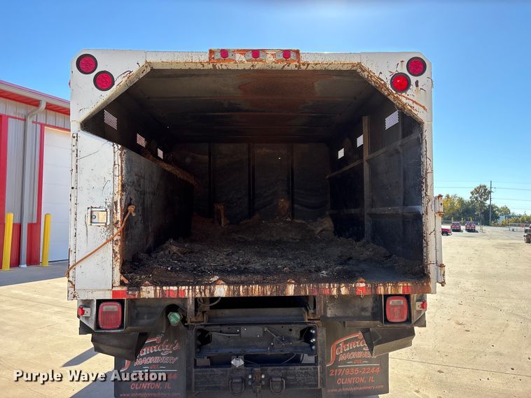 image for item ED2337 2008 GMC C5500 chipper truck