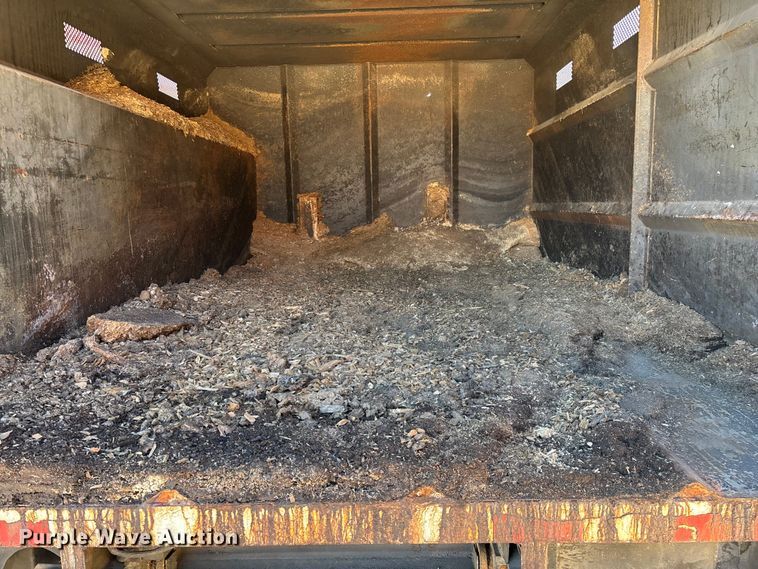 image for item ED2337 2008 GMC C5500 chipper truck