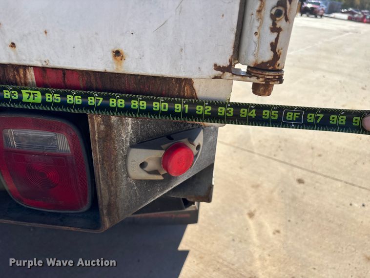 image for item ED2337 2008 GMC C5500 chipper truck