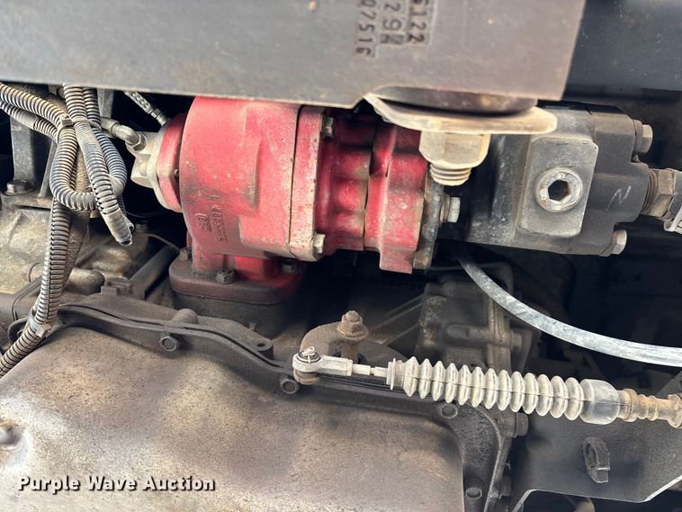 image for item ED2337 2008 GMC C5500 chipper truck