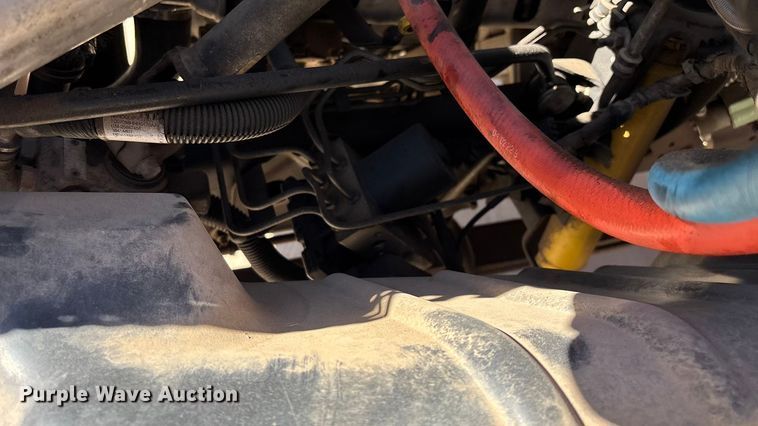 image for item ED2337 2008 GMC C5500 chipper truck