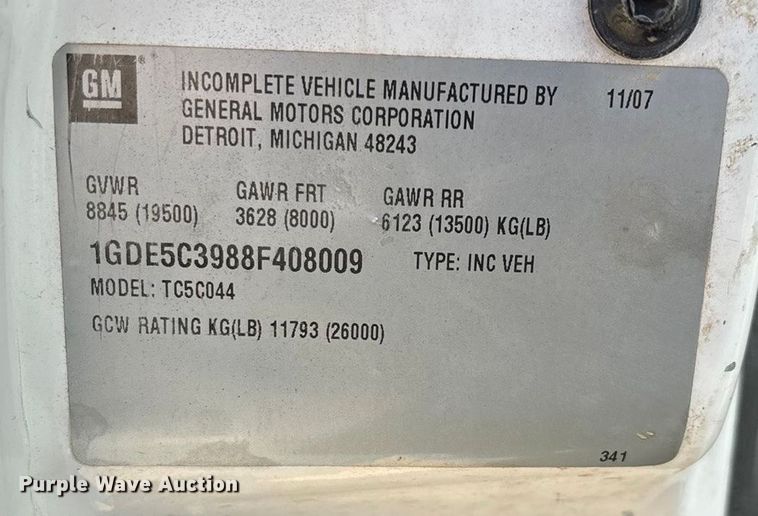 image for item ED2337 2008 GMC C5500 chipper truck