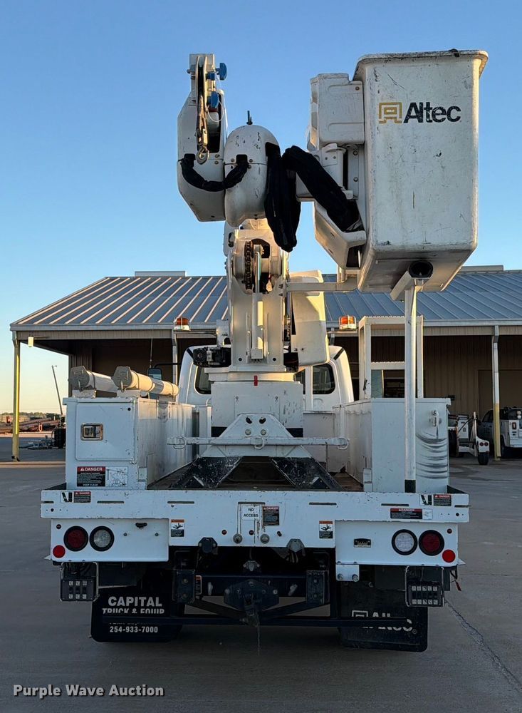 image for item ED4990 2019 Freightliner Business Class M2 bucket truck