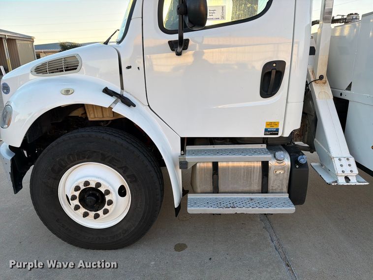 image for item ED4990 2019 Freightliner Business Class M2 bucket truck