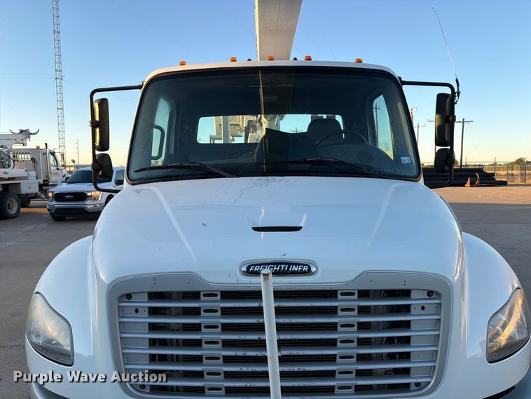 image for item ED4990 2019 Freightliner Business Class M2 bucket truck